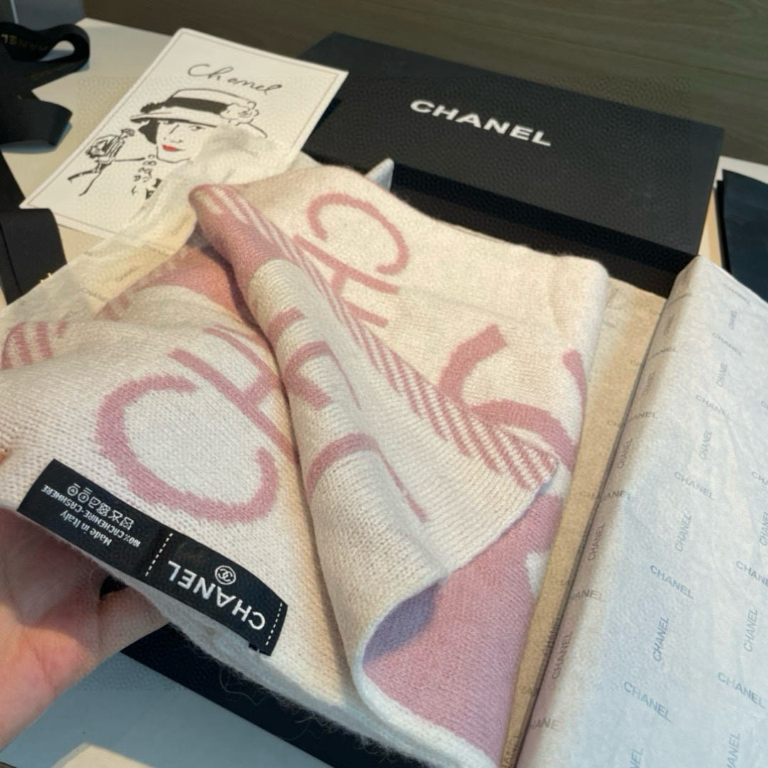 CHANEL 25S SCARF 180 IN CASHMERE 932416