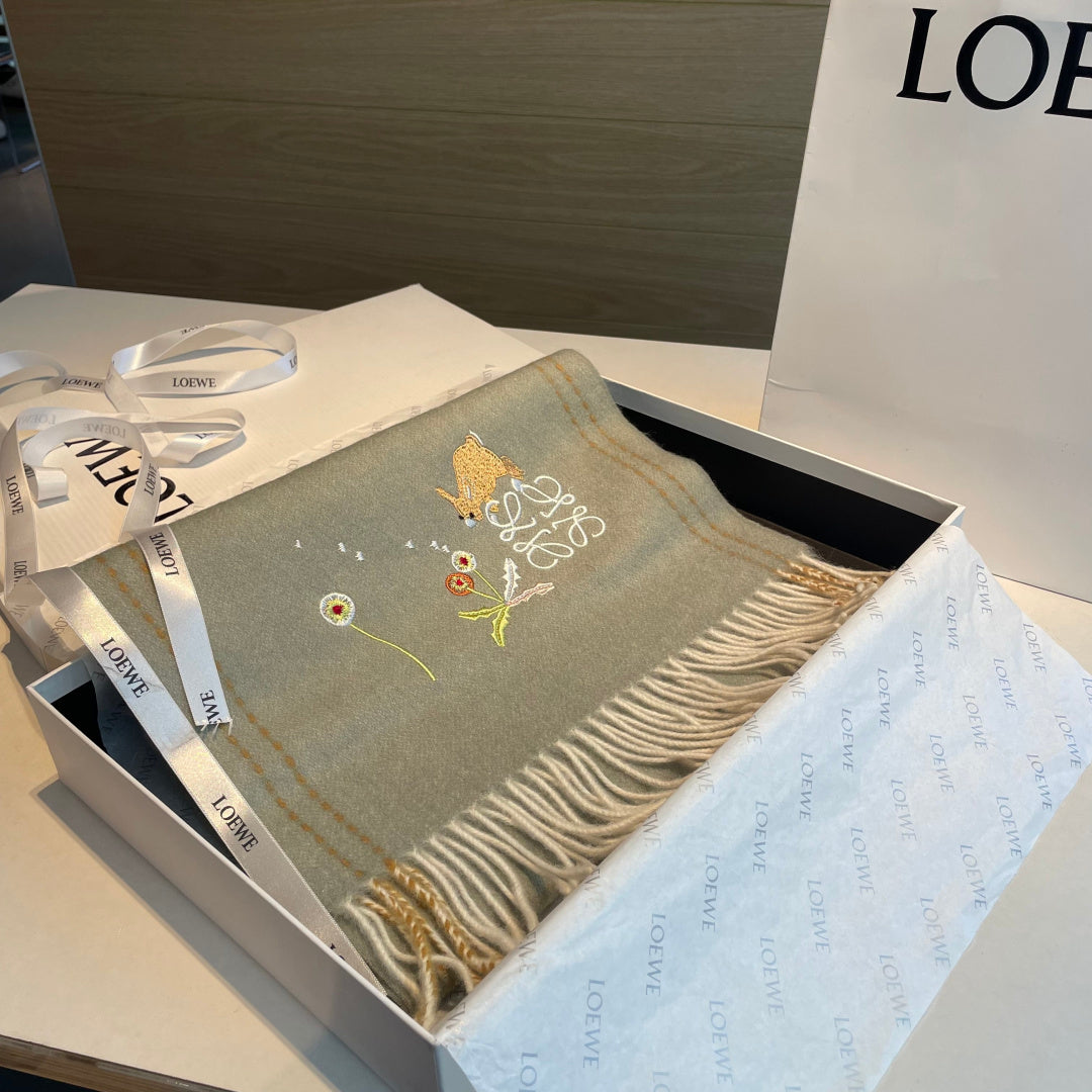 LOEWE 26S SCARF 180 IN CASHMERE 113778