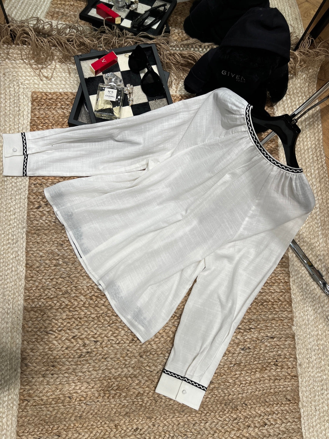 VALENTINO 26S EMBROIDERED SHIRT STYLE 95