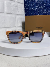 BURBERRY 26S SQUARE FRAME IN ACETATE 406613