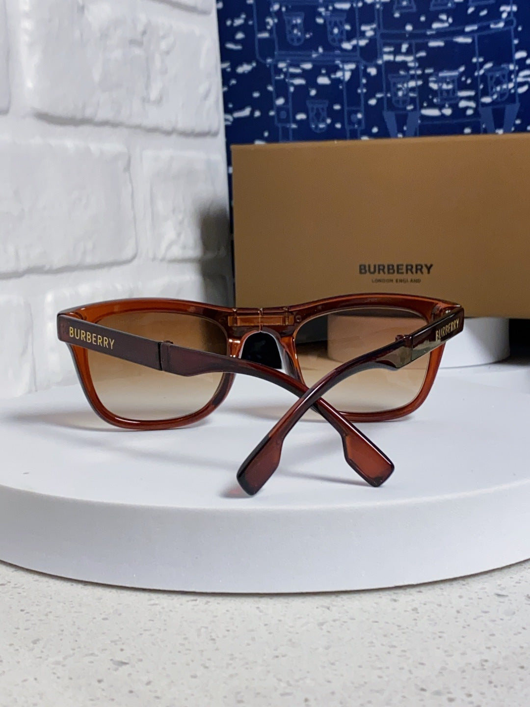 BURBERRY 26S SQUARE FRAME IN ACETATE 406616