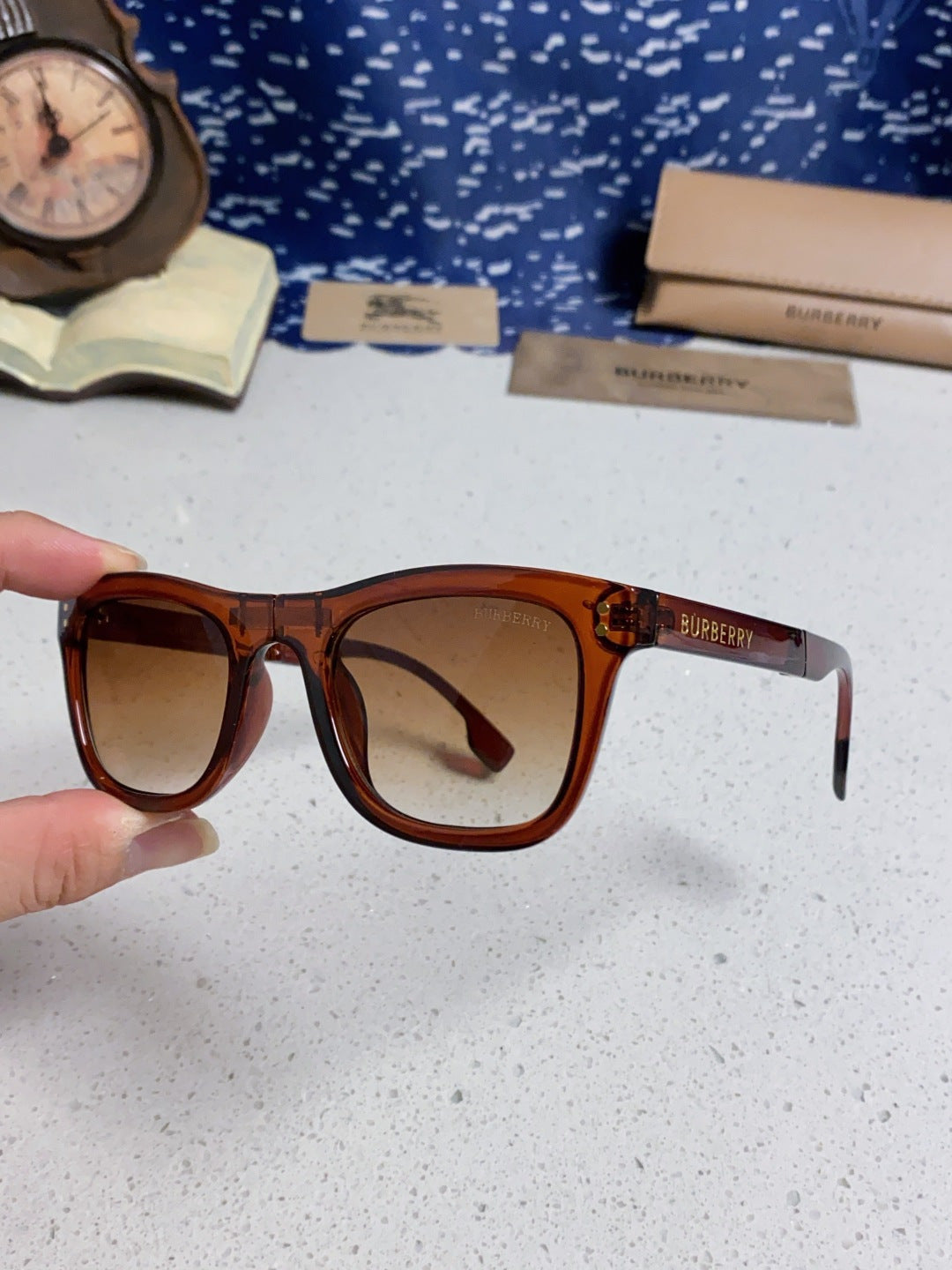 BURBERRY 26S SQUARE FRAME IN ACETATE 406616