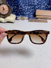 BURBERRY 26S SQUARE FRAME IN ACETATE 406617