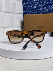BURBERRY 26S SQUARE FRAME IN ACETATE 406617