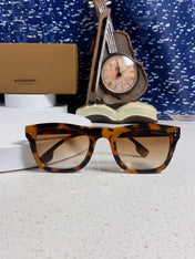 BURBERRY 26S SQUARE FRAME IN ACETATE 406617