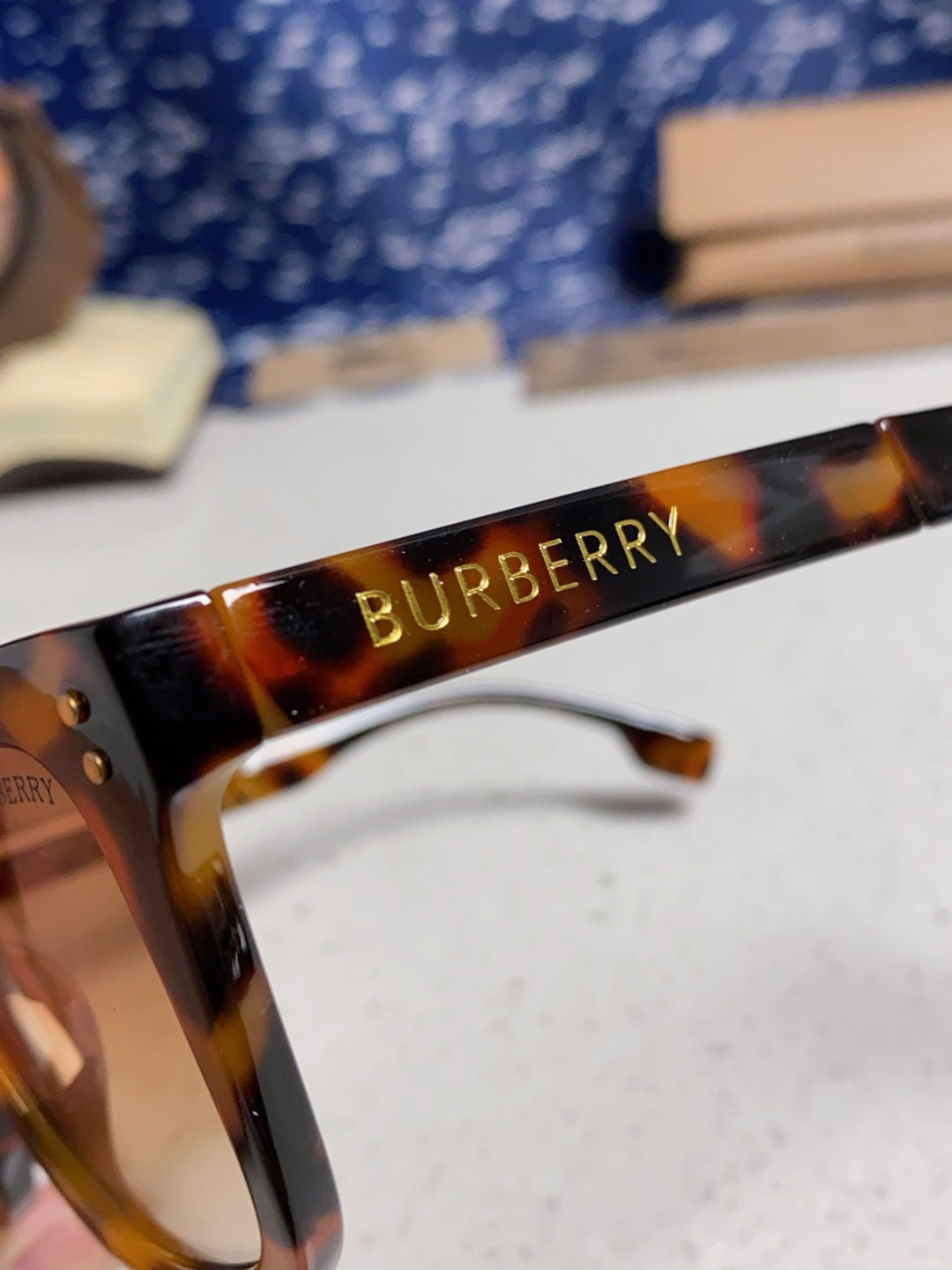 BURBERRY 26S SQUARE FRAME IN ACETATE 406617