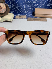 BURBERRY 26S SQUARE FRAME IN ACETATE 406617
