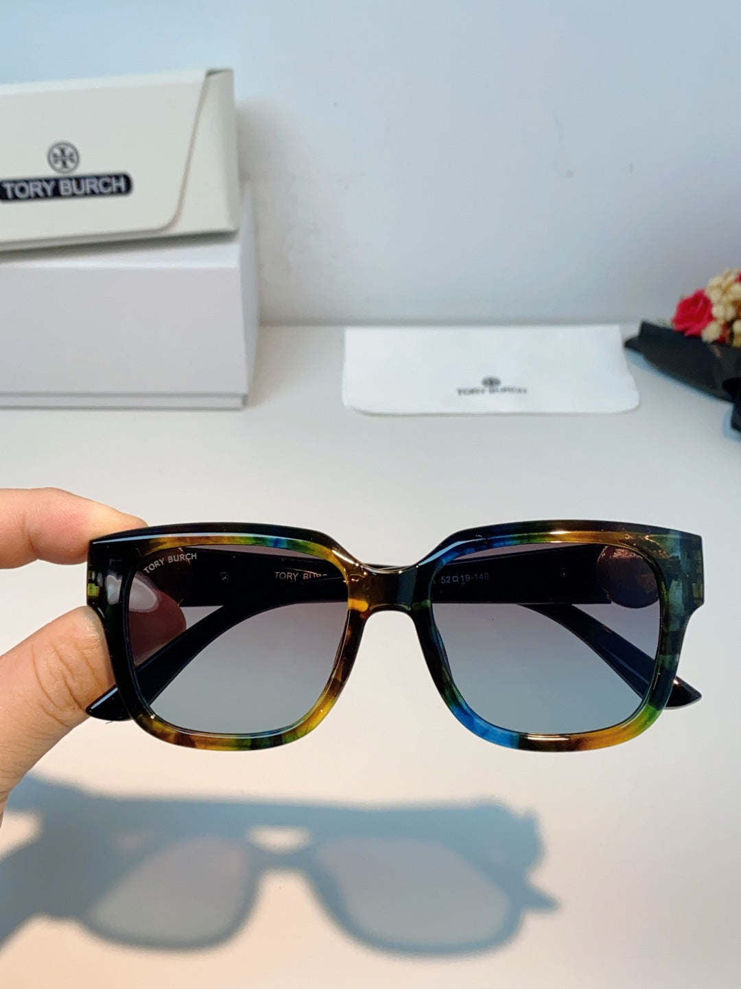 BURBERRY 26S SQUARE FRAME IN ACETATE 406675