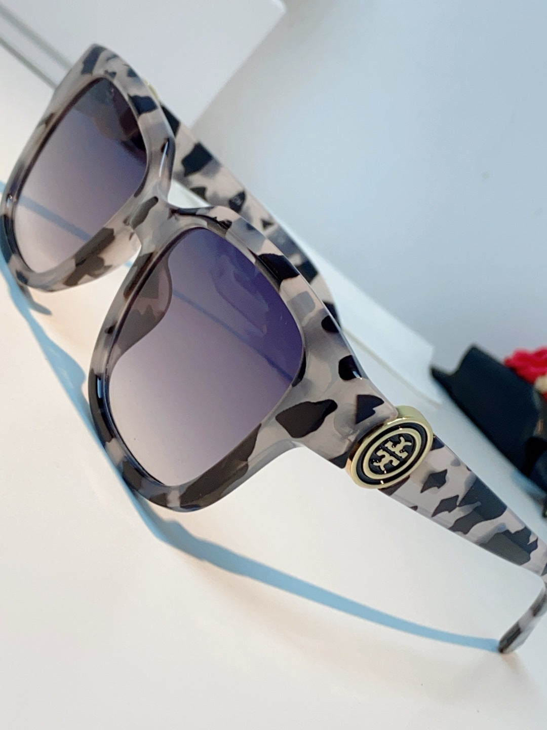 BURBERRY 26S SQUARE FRAME IN ACETATE 406677