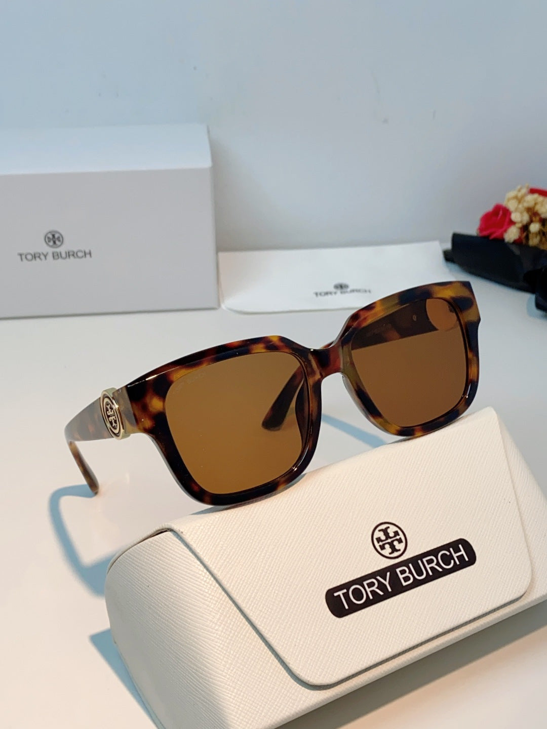 BURBERRY 26S SQUARE FRAME IN ACETATE 406679