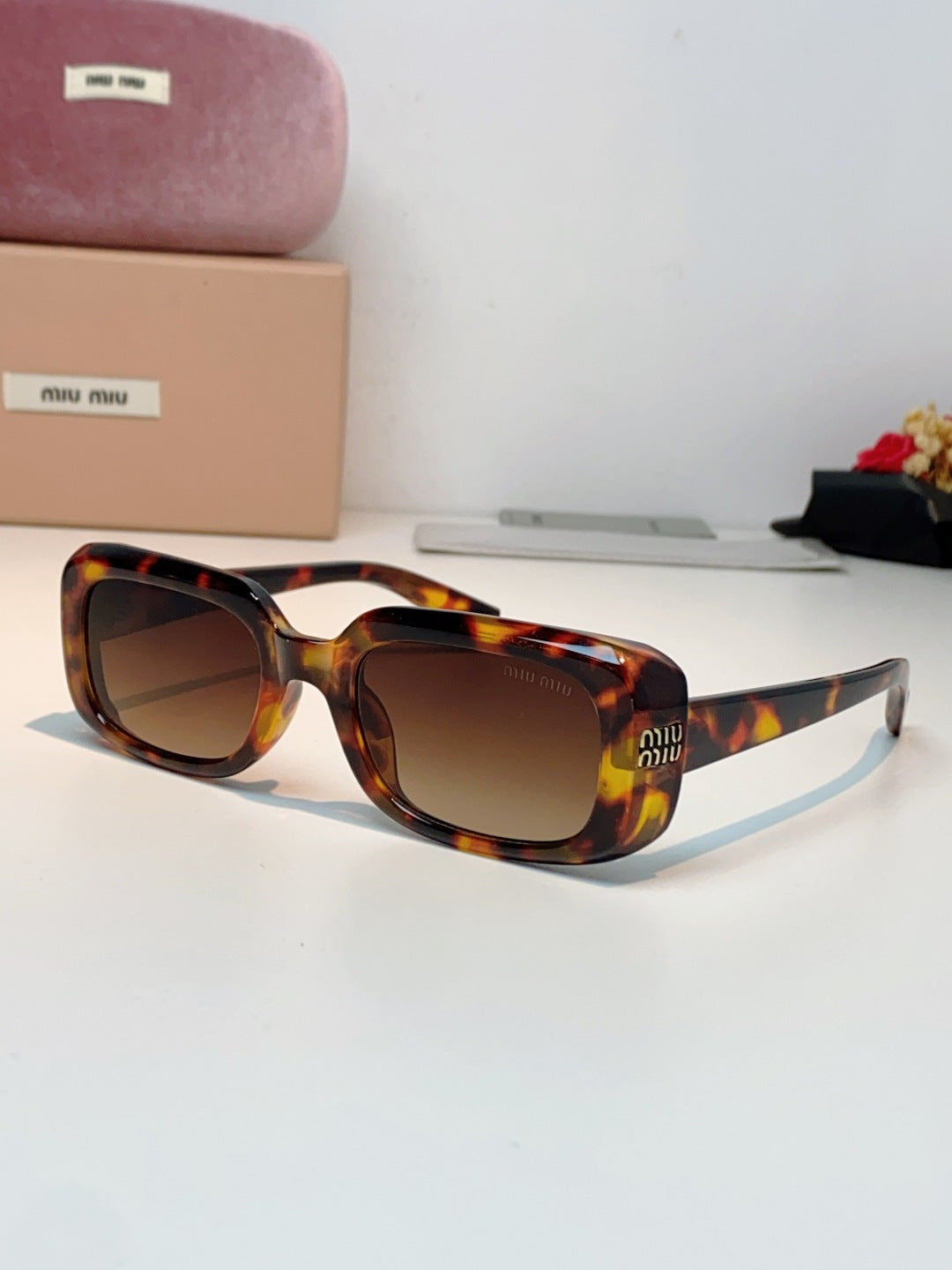 MIUMIU 26S RECTANGULAR FRAME IN ACETATE 426456