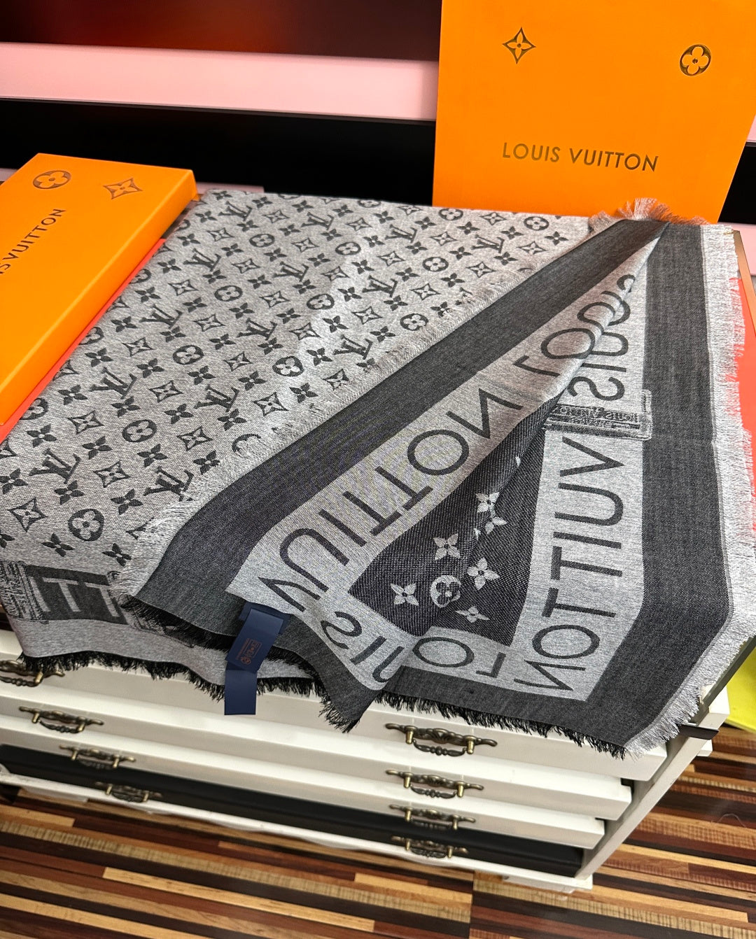 LV 26S SCARF 140 IN CASHMERE AND SILK 315194
