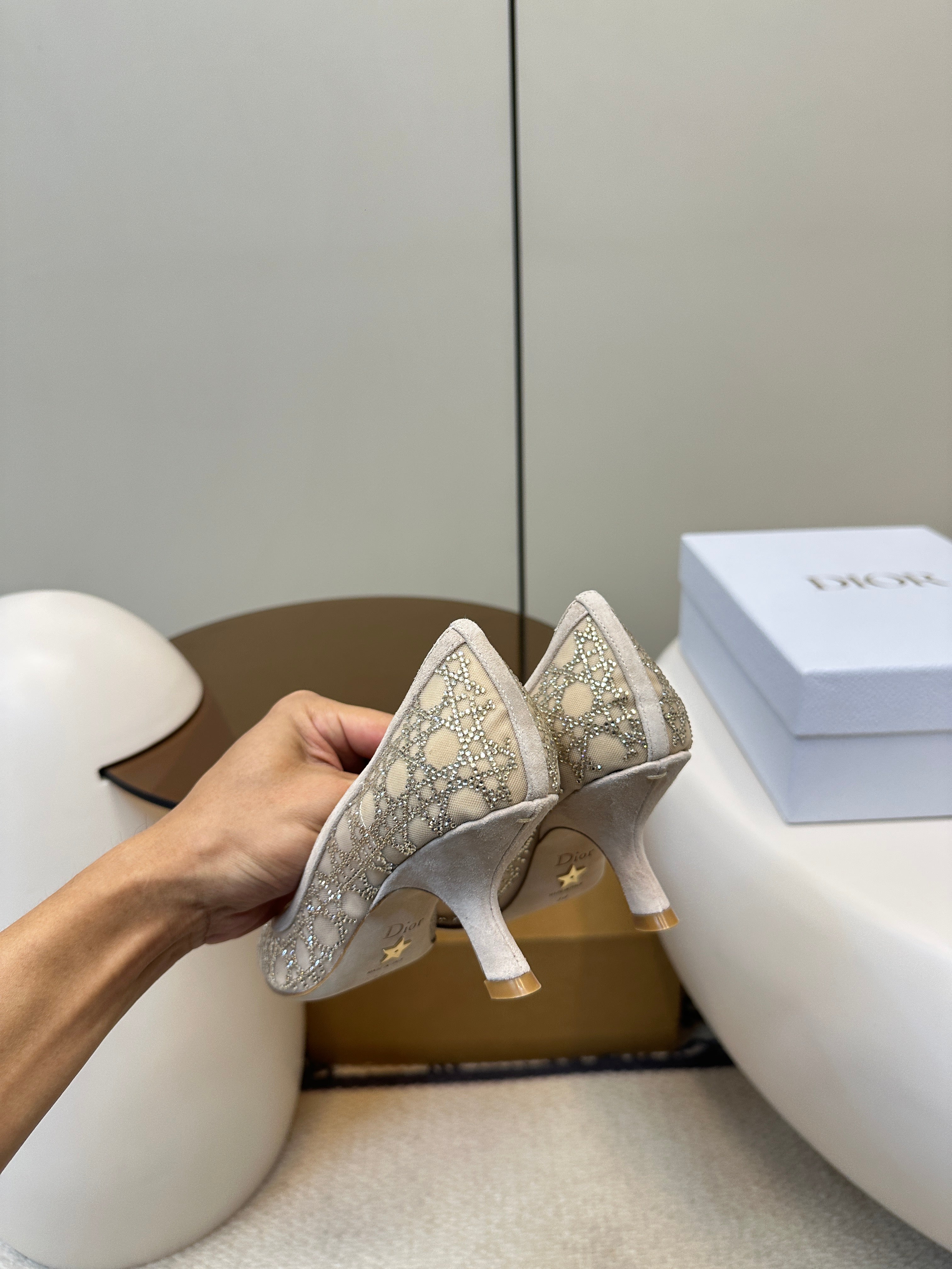 POINTED TOE HEELS 55MM IN NUDE MESH WITH RHINESTONES