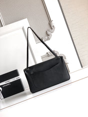 CHANEL 26S SOUPLISSIMO MAXI FLAP MEDIUM 32 IN BLACK GRAINED CALFSKIN SILVER HARDWARE