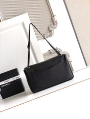 CHANEL 26S SOUPLISSIMO MAXI FLAP MEDIUM 32 IN BLACK GRAINED CALFSKIN GOLD HARDWARE