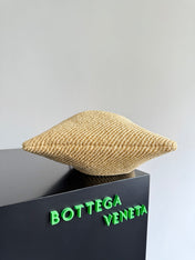 BOTTEGA VENETA 25S DUSTBAG 32 IN BURNT ORANGE RAFFIA AND CALFSKIN