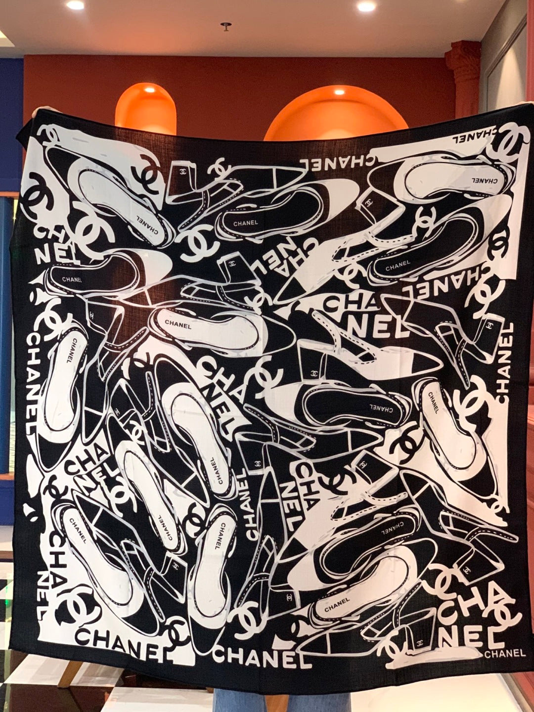 CHANEL 25S SCARF 135 IN CASHMERE 991693