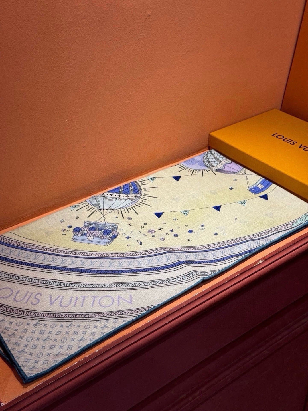 LV 26S SCARF 140 IN CASHMERE AND SILK 315136