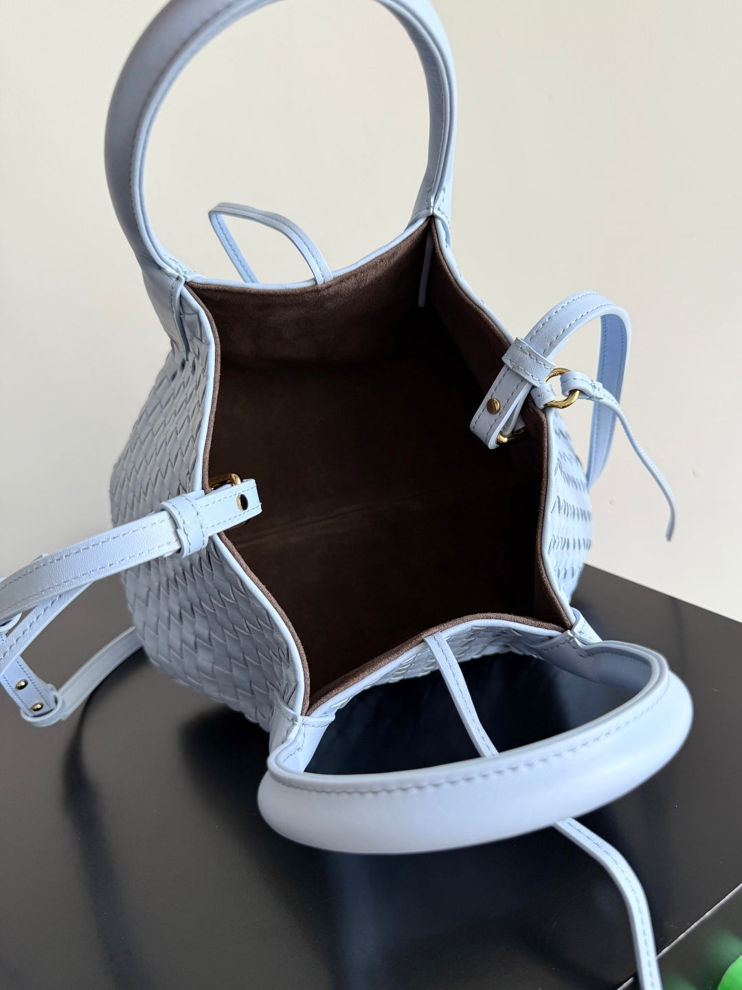 BOTTEGA VENETA 25S SMALL PINACOTECA REVERSIBLE BAG 24 IN LIGHT BLUE CALFSKIN