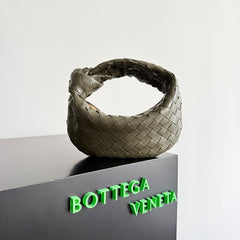 BOTTEGA VENETA 25S MINI JODIE 26 IN OLIVE GREEN CALFSKIN