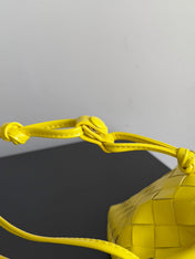 BOTTEGA VENETA 25S DUSTBAG MEDIUM 32 IN LEMON YELLOW CALFSKIN