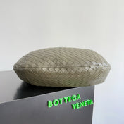 BOTTEGA VENETA 25S SMALL JODIE 48 IN ARMY GREEN CALFSKIN GOLD HARDWARE