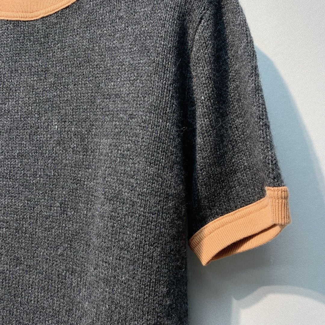 PRADA 26S SHORT SLEEVED KNIT T-SHIRT 726