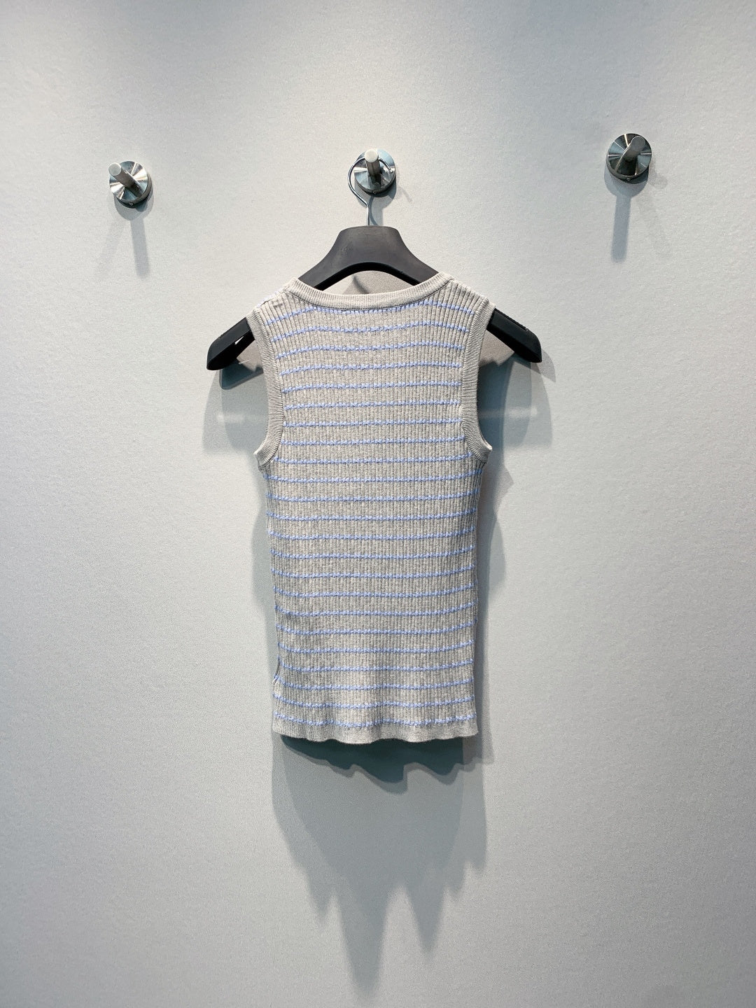 PRADA 26S SLEEVELESS KNIT TOP 1040