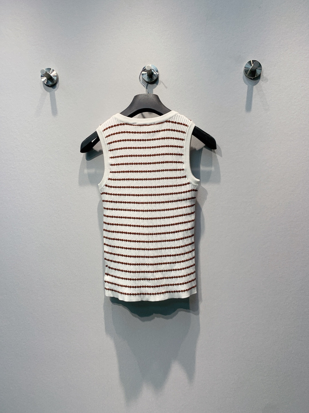 PRADA 26S SLEEVELESS KNIT TOP 1039