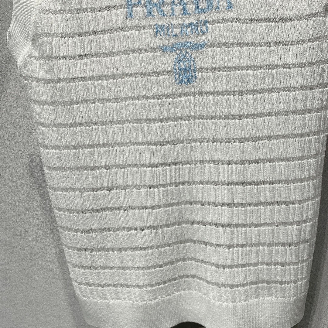 PRADA 26S SLEEVELESS KNIT TOP 1007