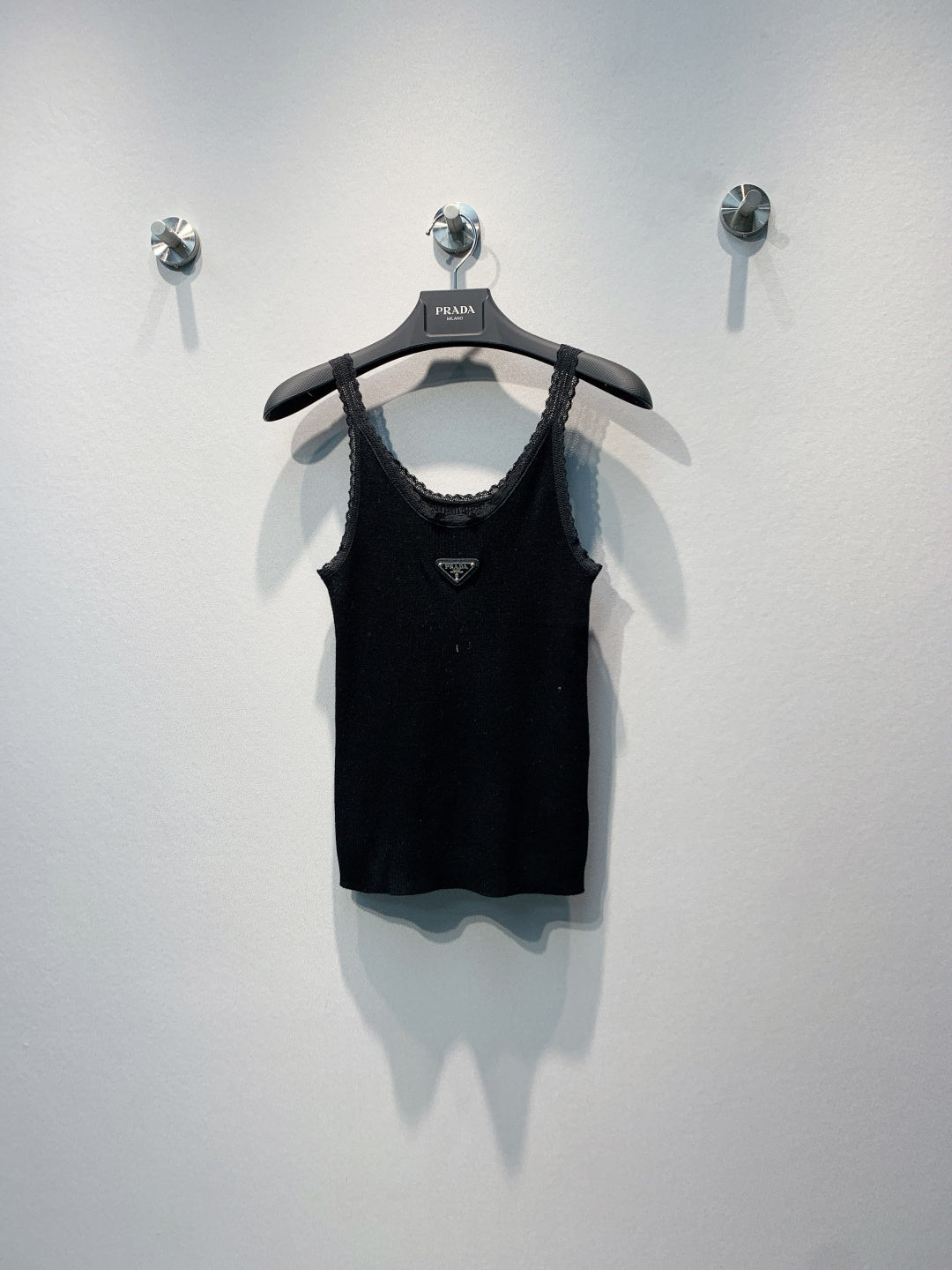 PRADA 26S LACE-TRIMMED SLEEVELESS TOP 1001
