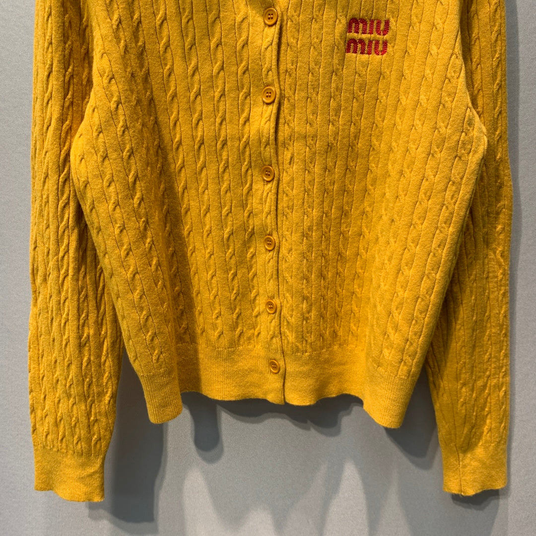 MIUMIU 26S LONG-SLEEVE KNIT SWEATER 1382