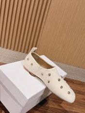 CHLOE 26S STUDDED LOAFERS IN CREAM WHITE CALFSKIN