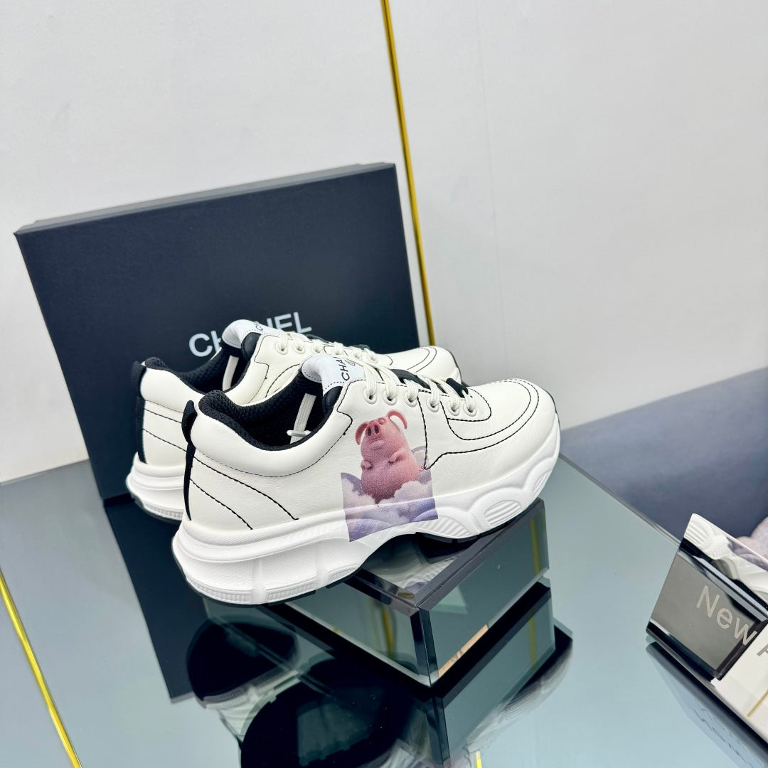 TRAINERS SNEAKER IN WHITE CALFSKIN WITH STICKER 238627