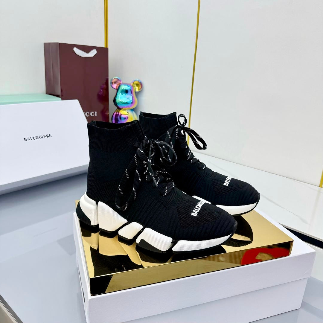 BALENCIAGA 25S SPEED 2.0 LACE-UP SNEAKERS IN BLACK KNITTED STYLE 4