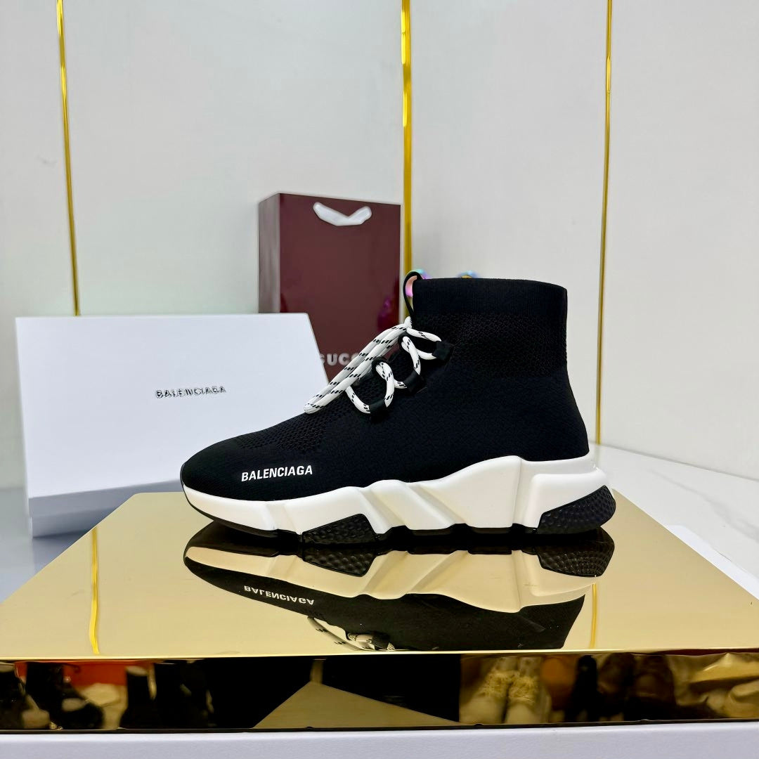 BALENCIAGA 25S SPEED 2.0 LACE-UP SNEAKERS IN BLACK KNITTED STYLE 2