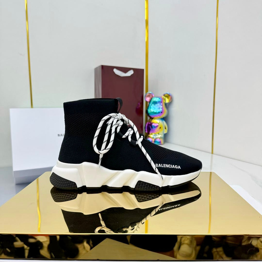 BALENCIAGA 25S SPEED 2.0 LACE-UP SNEAKERS IN BLACK KNITTED STYLE 2