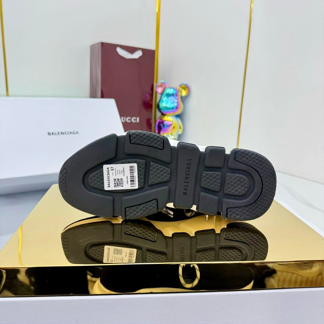 BALENCIAGA 25S SPEED 2.0 LACE-UP SNEAKERS IN BLACK KNITTED STYLE 2