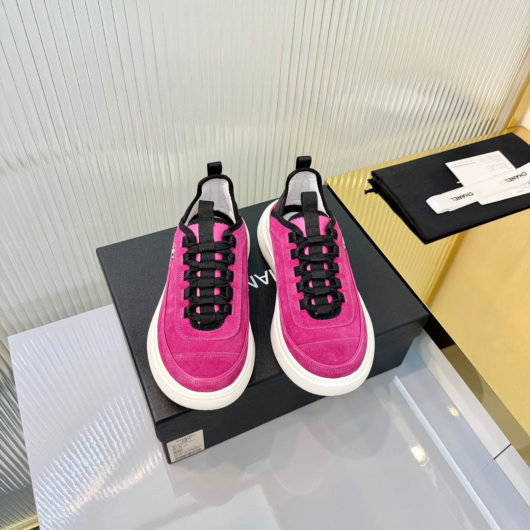 CHANEL 26S PLATFORM SNEAKERS IN PINK SUEDE WITH CC LOGO