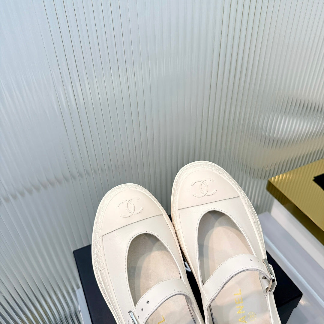 CHANEL 26S PLATFORM MARY JANE SHOES IN WHITE LAMBSKIN
