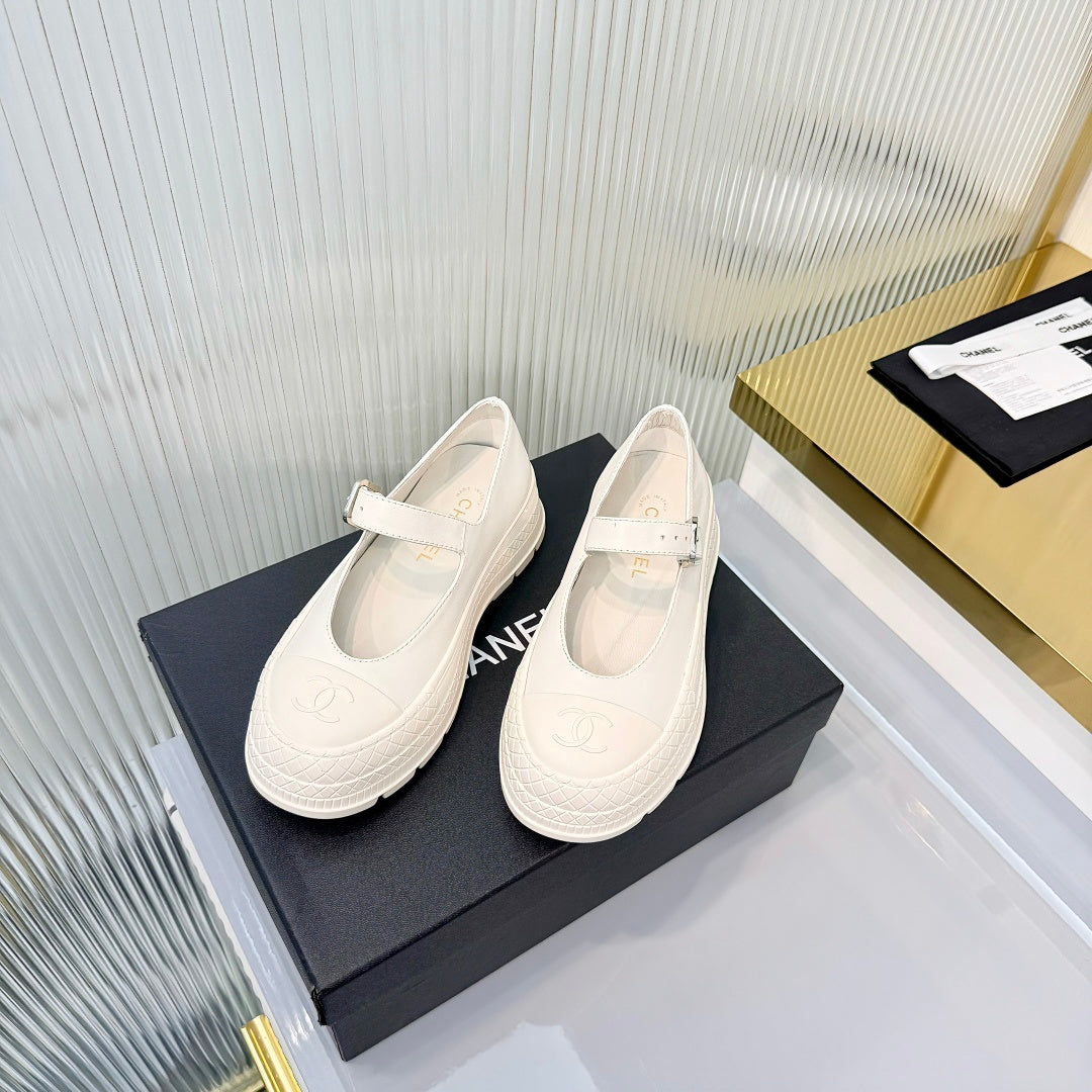 CHANEL 26S PLATFORM MARY JANE SHOES IN WHITE LAMBSKIN