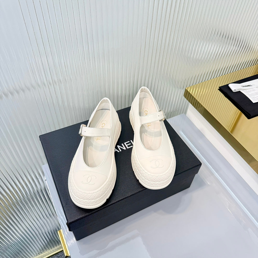 CHANEL 26S PLATFORM MARY JANE SHOES IN WHITE LAMBSKIN