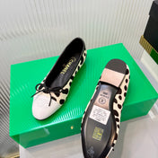 CHANEL 26S FLAT SHOES IN BEIGE AND BLACK LEOPARD PRINT PONY HAIR