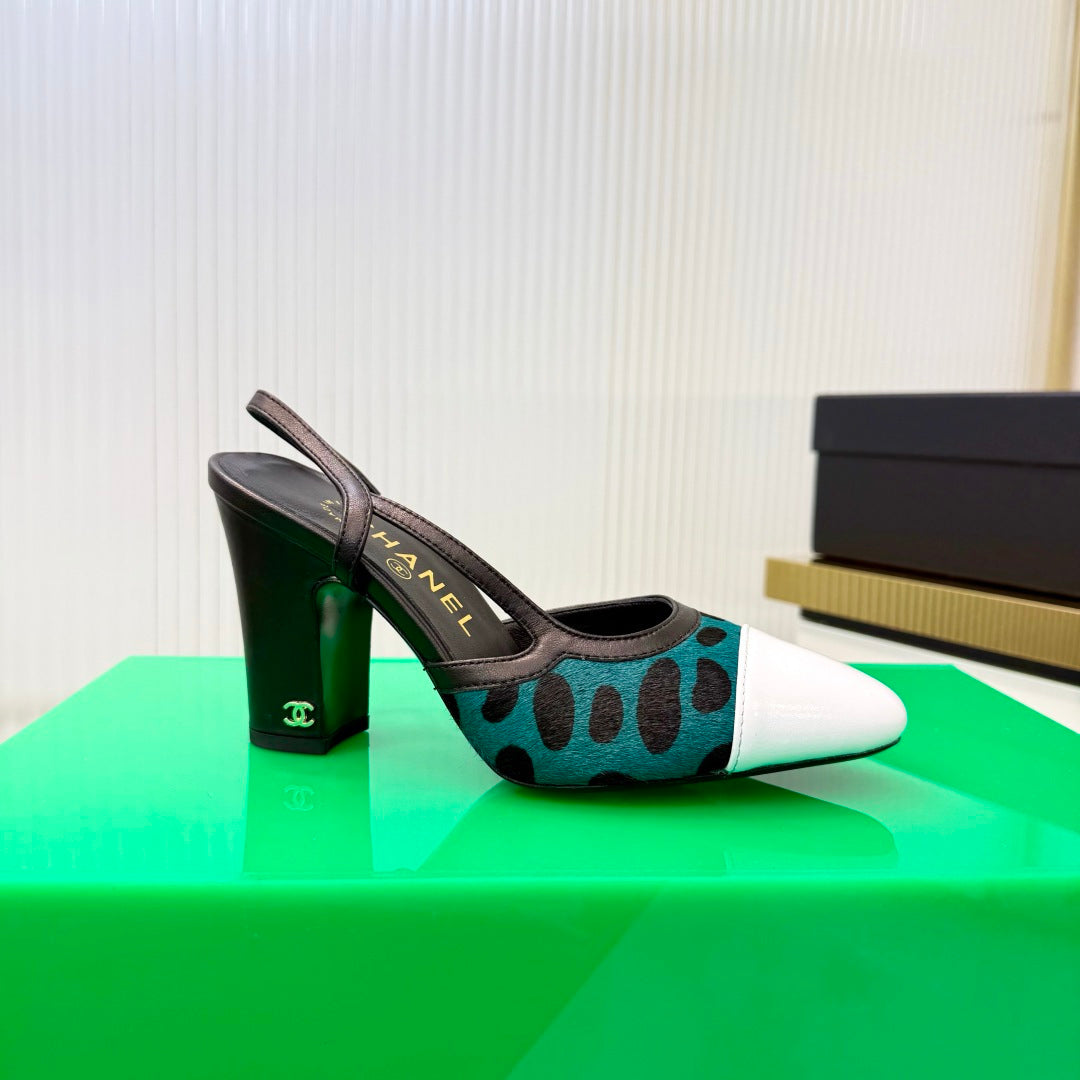 CHANEL 26S SLINGBACK SHOES 70MM IN WHITE PATENT WITH TEAL LEOPARD PRINT