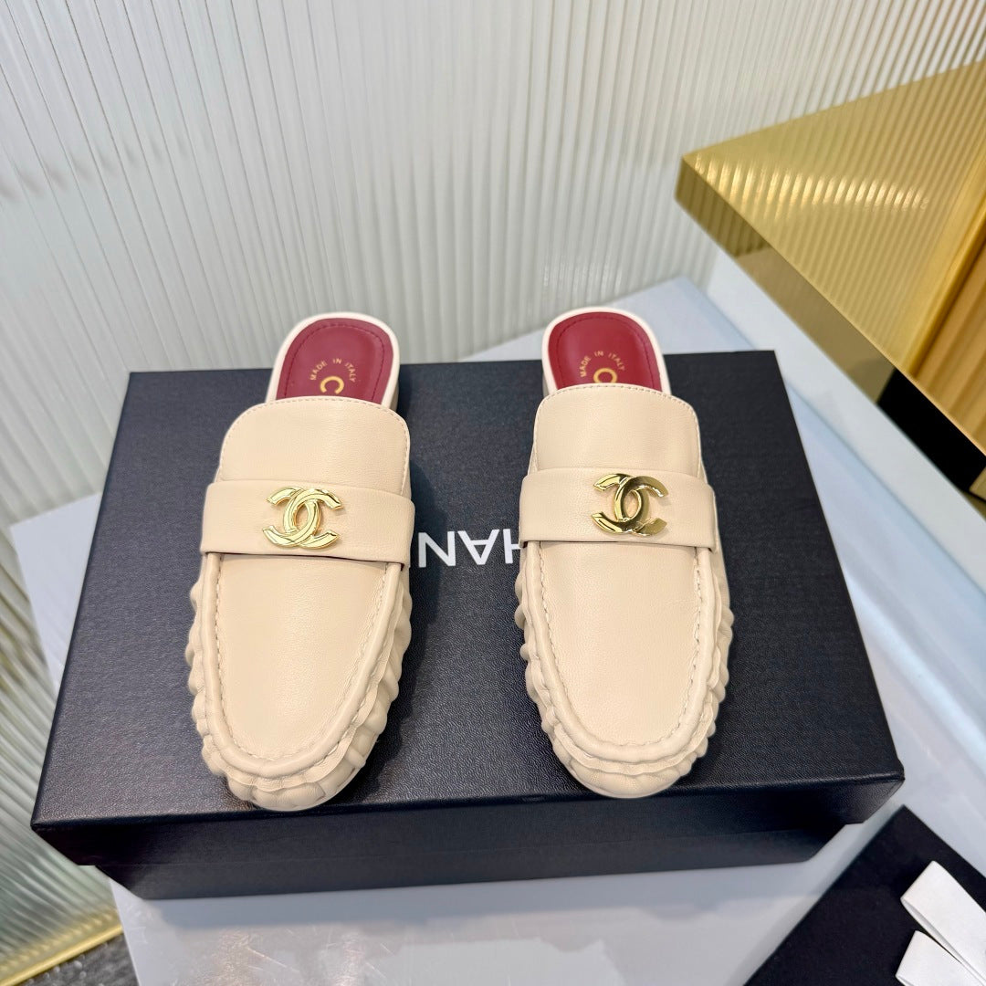 CHANEL 26S LOAFER MULES IN BEIGE CALFSKIN WITH CC LOGO