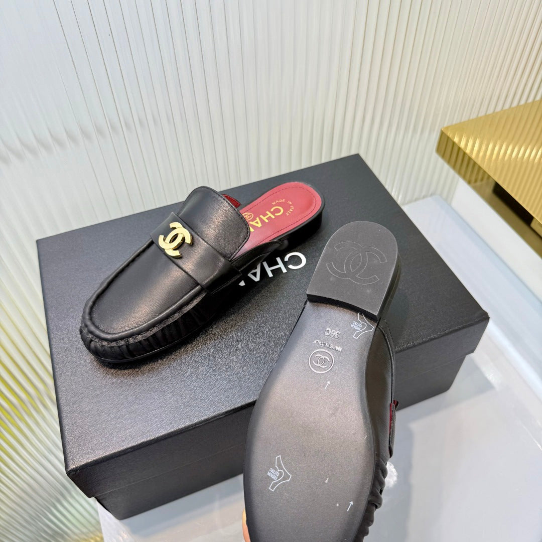 CHANEL 26S LOAFER MULES IN BLACK CALFSKIN WITH CC LOGO
