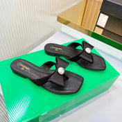 CHANEL 26S THONG SANDALS IN BLACK LAMBSKIN AND FABRIC WITH BOW
