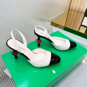 CHANEL 26S SLINGBACK POINTED-TOE HEELS 95 MM IN WHITE LAMBSKIN WITH BLACK CAP TOE