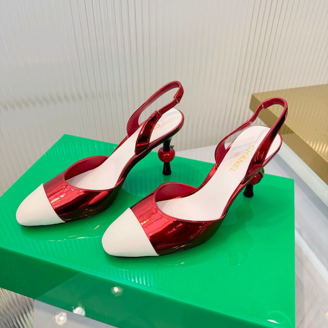 CHANEL 26S SLINGBACK POINTED-TOE HEELS 95 MM IN RED PATENT WITH WHITE CAP TOE