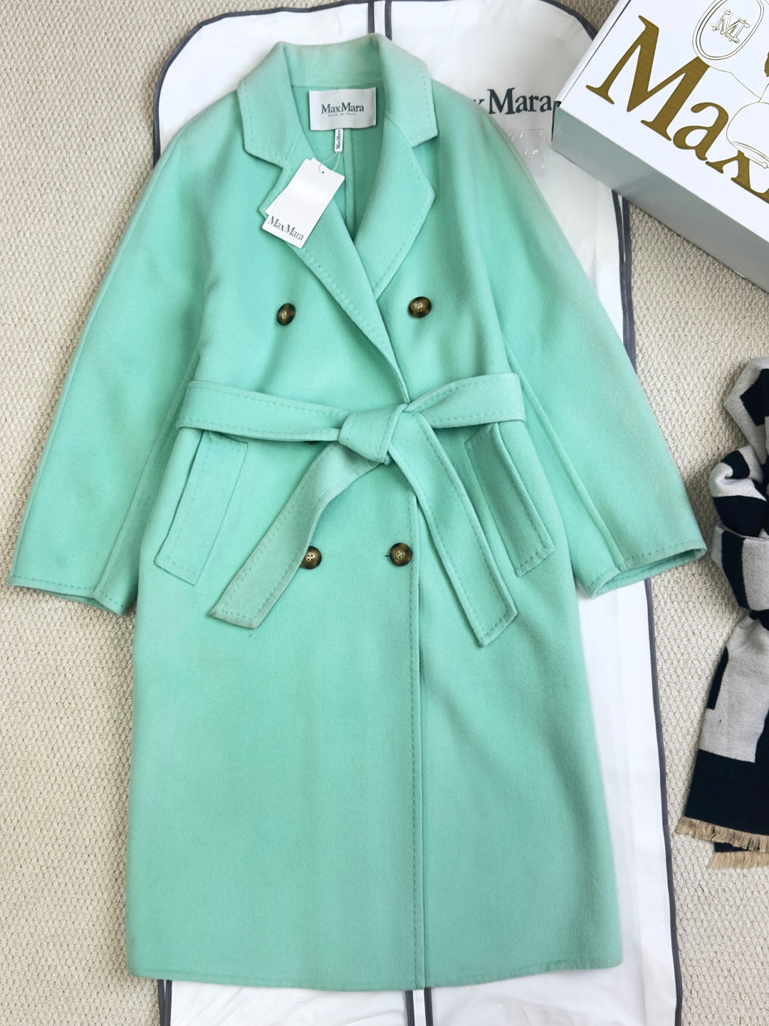 MAX MARA 25S DOUBLE-BREASTED COAT 186